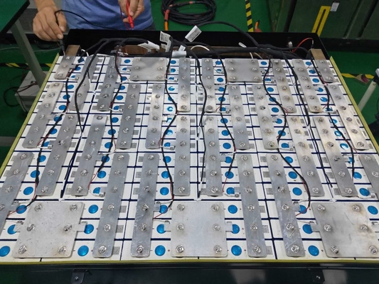 Mesin Solder Laser Paket Baterai Prismatik Otomatis 2000W 1000 * 800mm Meja Kerja